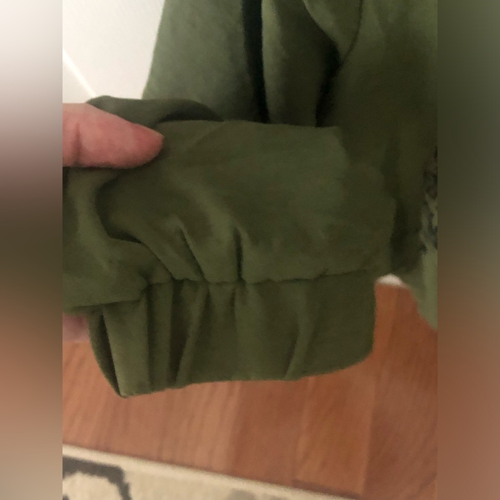 Adrienne Vittadini Embroidered Olive Green Black Bomber Jacket Size Large - Picture 4 of 9